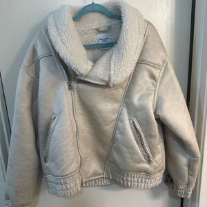 Abercrombie & Fitch Cream Sherpa Jacket